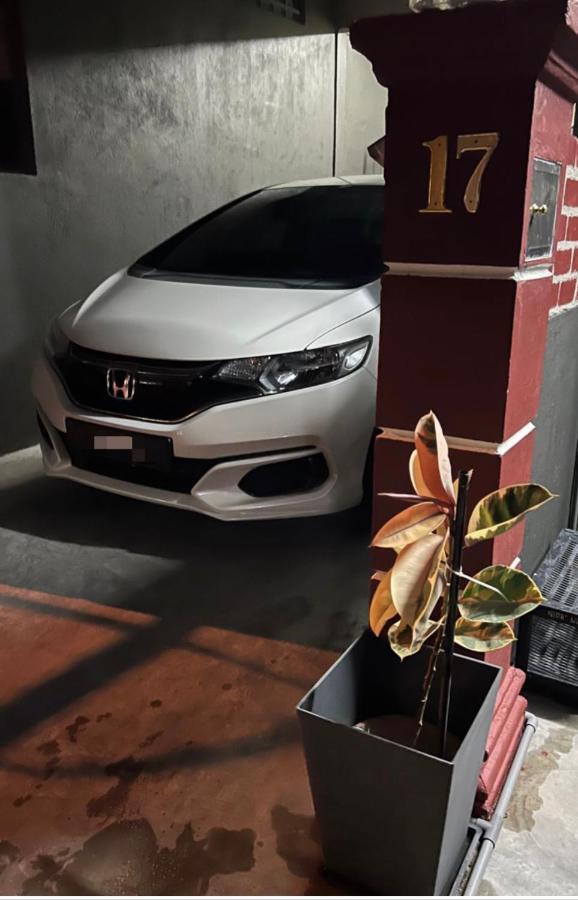 Theatbas Homestay 17 In Seri Iskandar Perak 3 Bedroom Bota Exterior foto
